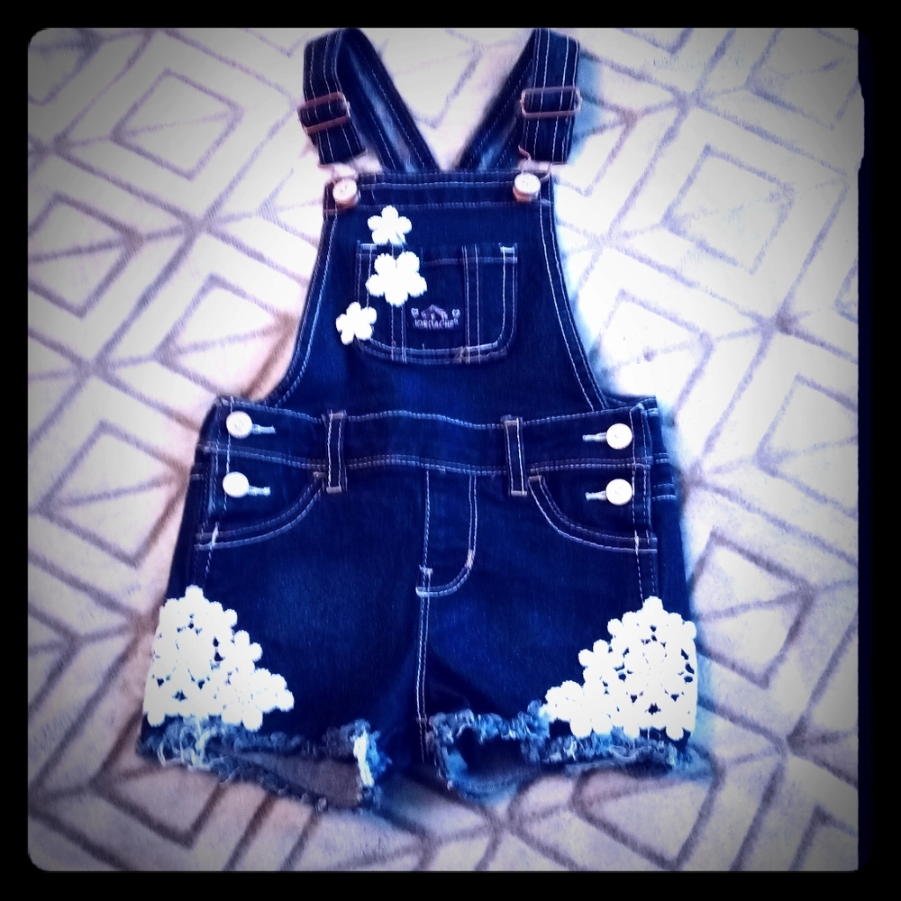 Girls 3T overhauls